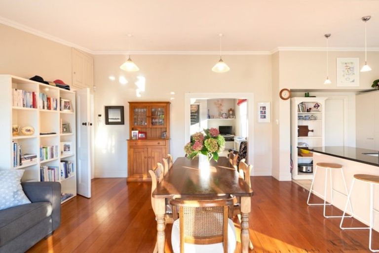 Photo of property in 12 Meeanee Quay, Westshore, Napier, 4110