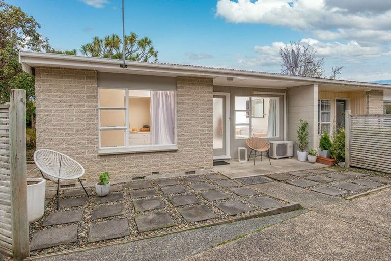 Photo of property in 8a Sim Street, Maori Hill, Dunedin, 9010