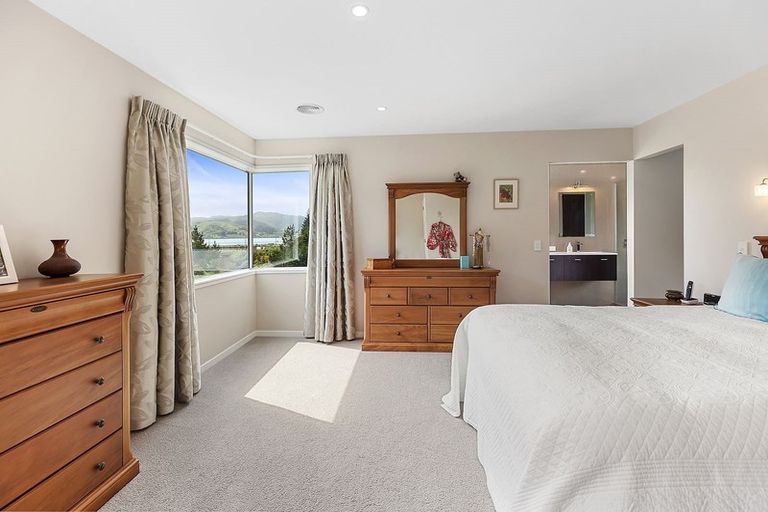 Photo of property in 4 Shoal Place, Whitby, Porirua, 5024