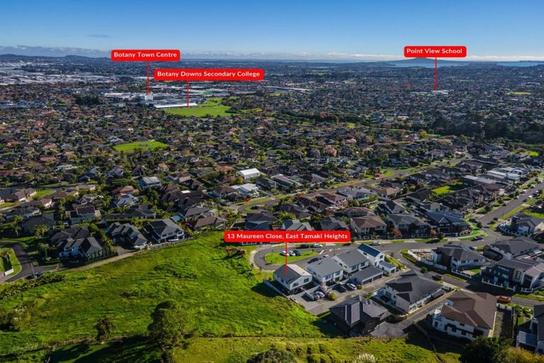Photo of property in 13 Maureen Close, East Tamaki Heights, Auckland, 2016