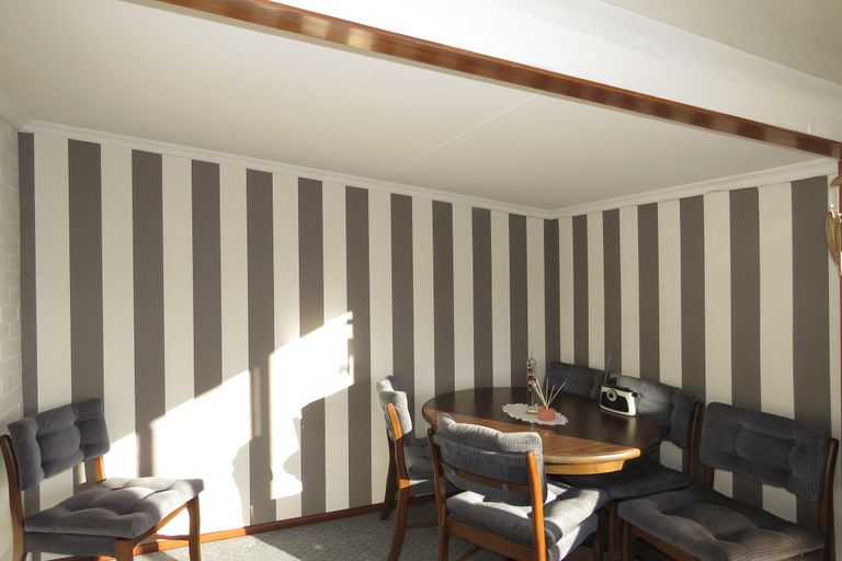 Photo of property in 57 Glenalmond Crescent, Rockdale, Invercargill, 9812