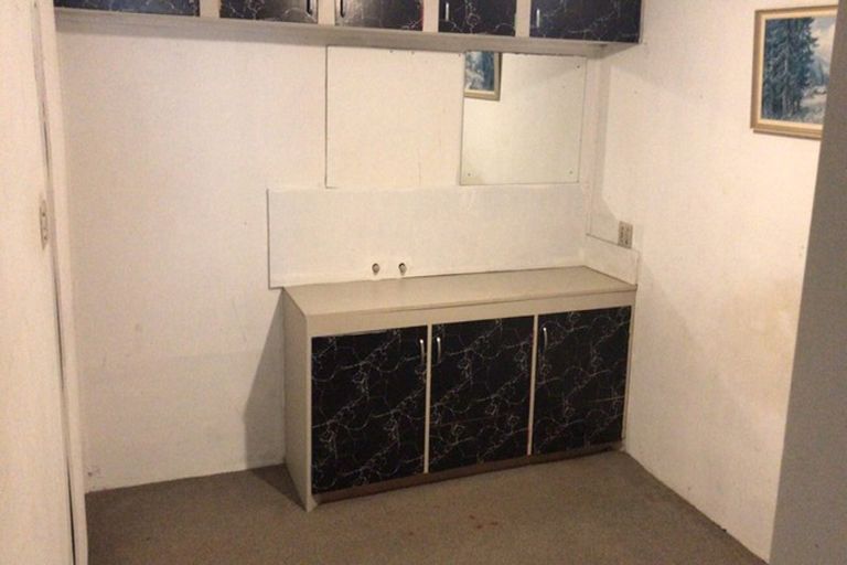 Photo of property in 6 Brighton Terrace, Murrays Bay, Auckland, 0630