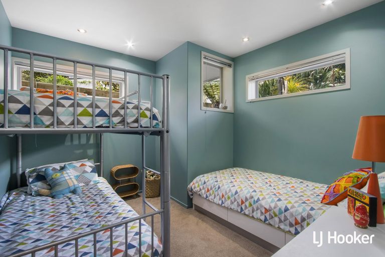 Photo of property in 28 Reo Crescent, Waihi Beach, 3611