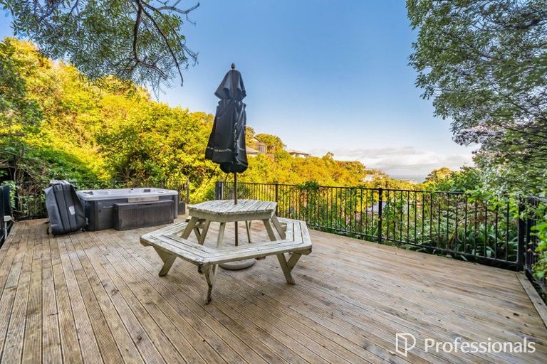 Photo of property in 42 Korokoro Road, Korokoro, Lower Hutt, 5012