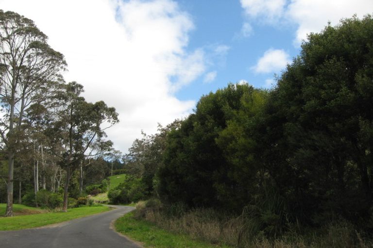 Photo of property in 189 Anzac Road, Waitakere, Auckland, 0816