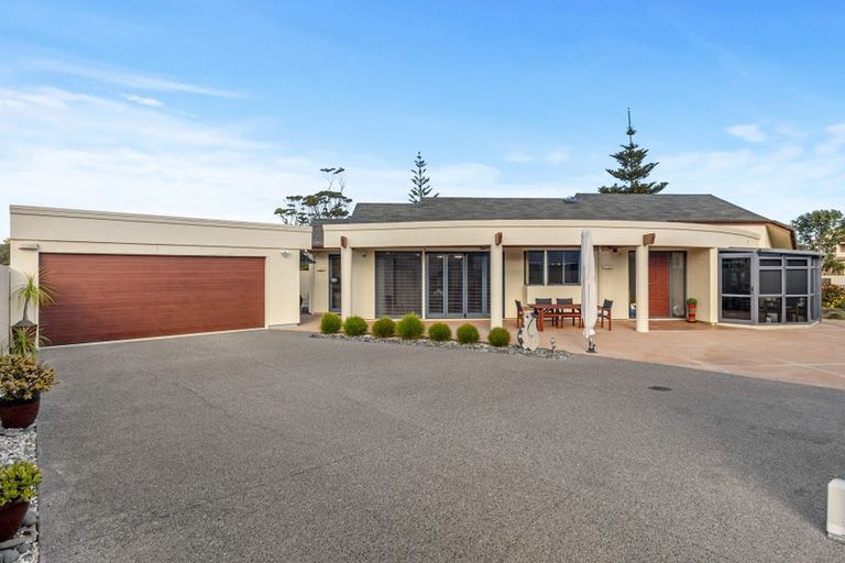 Photo of property in 25 Bermuda Drive, Papamoa Beach, Papamoa, 3118