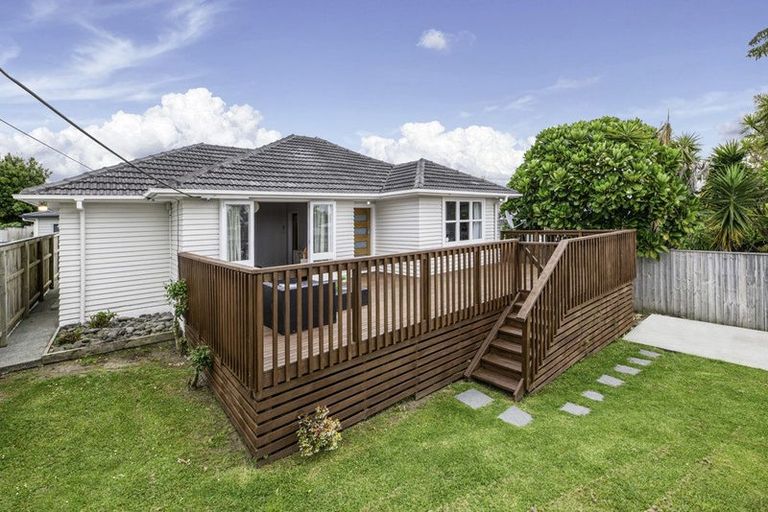 Photo of property in 123 Wharf Road, Te Atatu Peninsula, Auckland, 0610