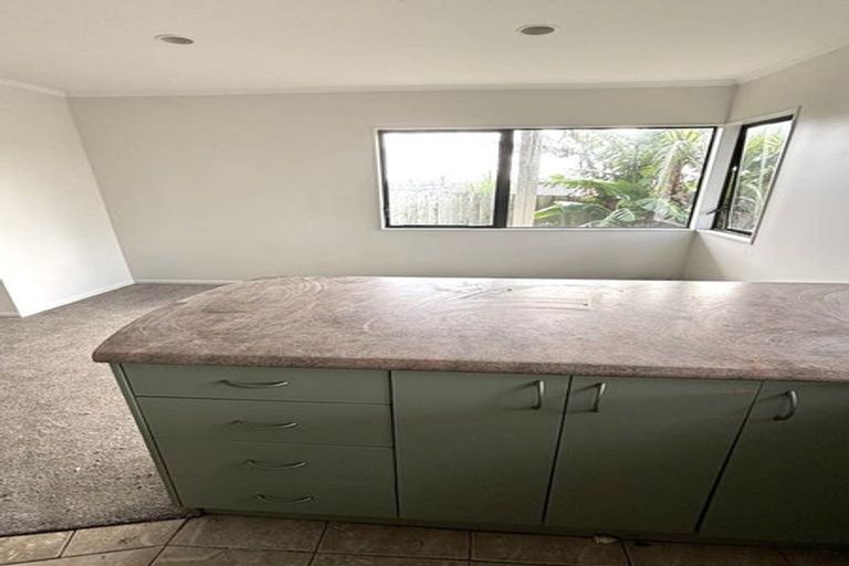 Photo of property in 14 Arrowsmith Drive, Clover Park, Auckland, 2019
