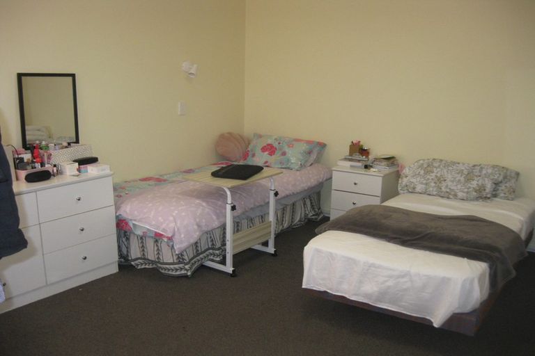 Photo of property in 196 Glenmore Street, Northland, Wellington, 6012