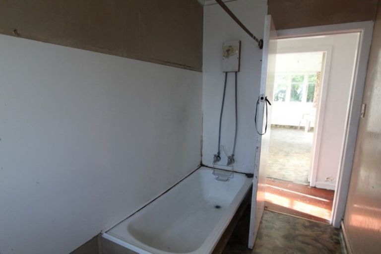 Photo of property in 42 Baird Road, Tokoroa, 3420