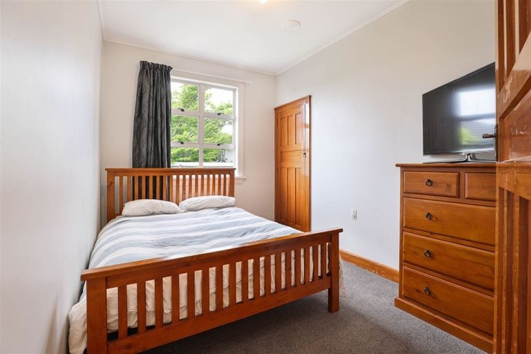 Photo of property in 70 Mcmurdo Street, Tinwald, Ashburton, 7700