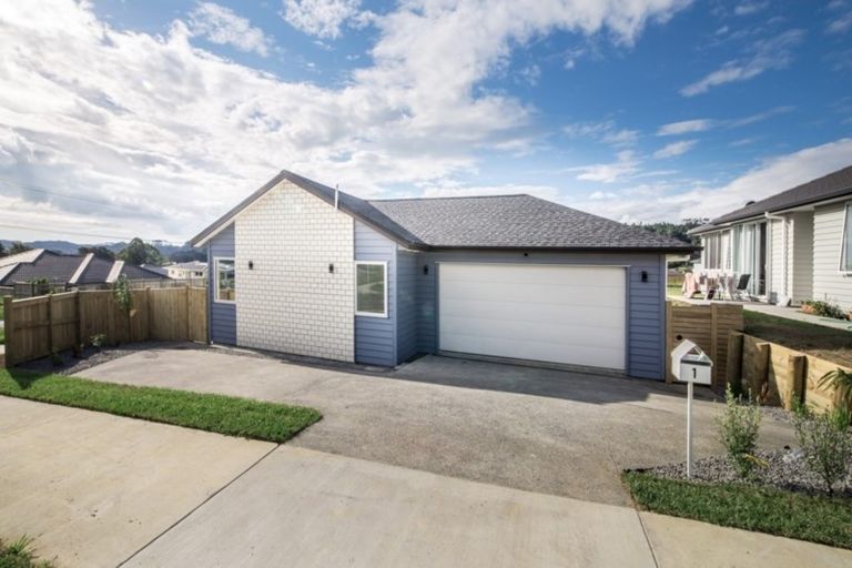 Photo of property in 1 Raymond Grace Avenue, Huapai, Kumeu, 0810