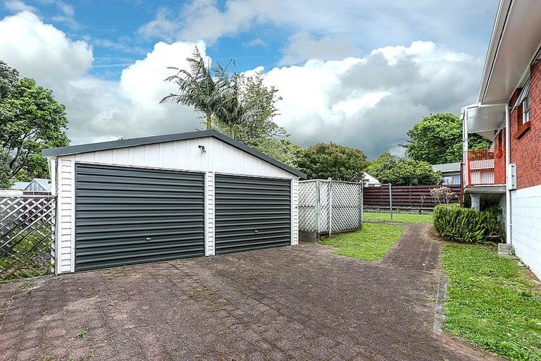 Photo of property in 5 Handley Place, Glen Avon, New Plymouth, 4312