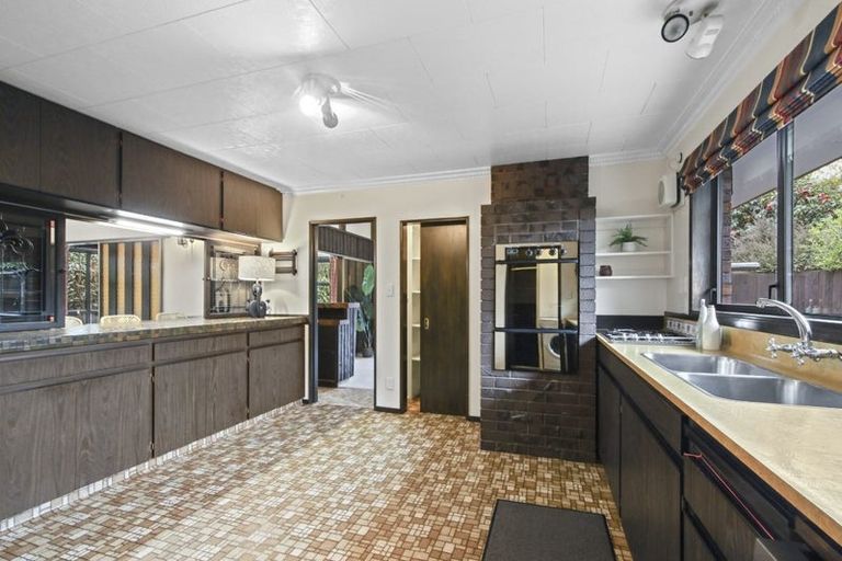 Photo of property in 18 Hawkswood Place, Avonhead, Christchurch, 8042