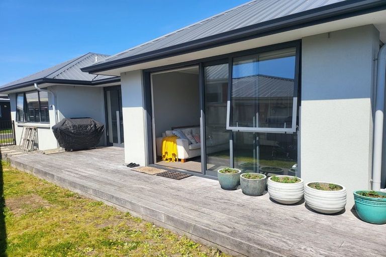 Photo of property in 5 Pikao Retreat, Papamoa Beach, Papamoa, 3118