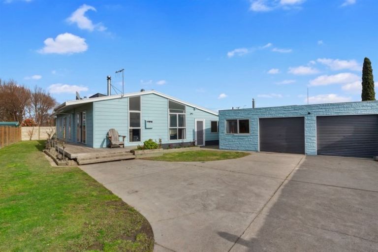 Photo of property in 14 Hinau Place, Edgecumbe, 3120