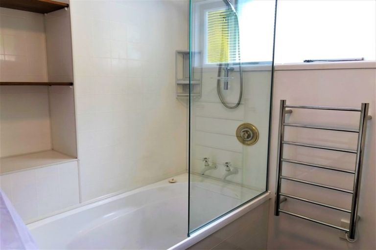 Photo of property in 1 Mckenzie Terrace, Te Aro, Wellington, 6011