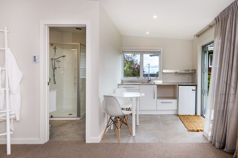 Photo of property in 9 Wall Street, Waipahihi, Taupo, 3330