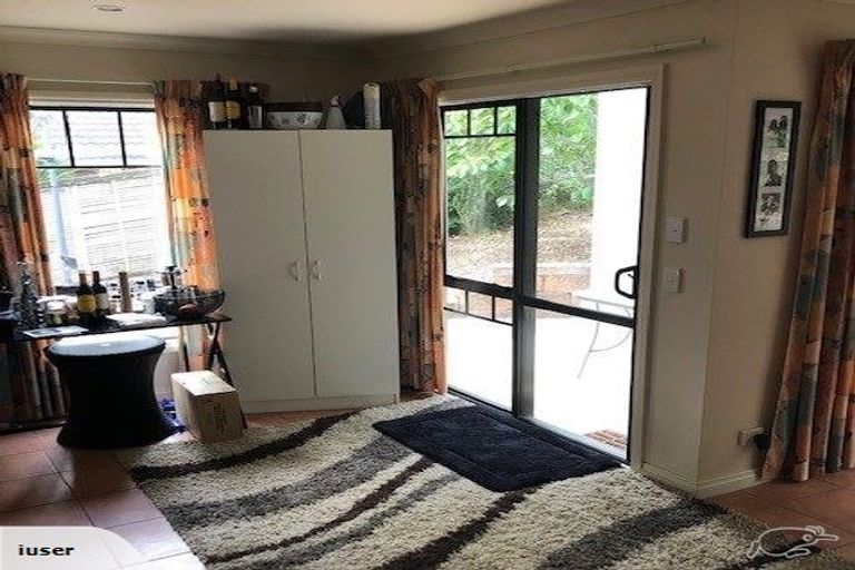 Photo of property in 4 Te Wharau Drive, Greenhithe, Auckland, 0632