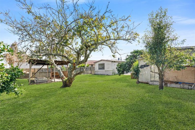 Photo of property in 14 Fisher Crescent, Otara, Auckland, 2023