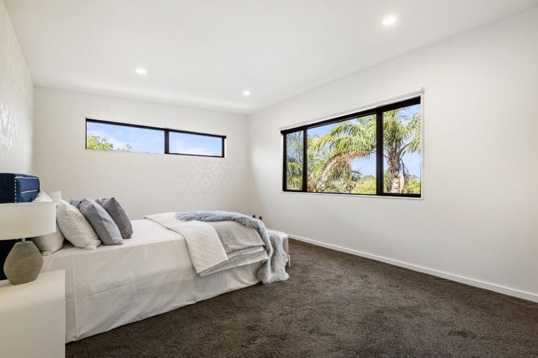 Photo of property in 17 Waitemata Road, Hauraki, Auckland, 0622