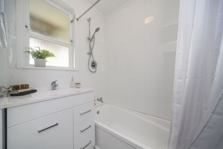 Photo of property in 86 Rugby Street, Awapuni, Palmerston North, 4412