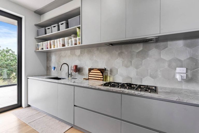 Photo of property in 326 Flat Bush School Road, Flat Bush, Auckland, 2019