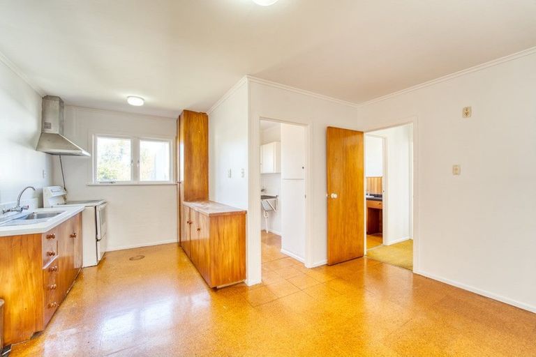 Photo of property in 1/6 Arabi Street, Sandringham, Auckland, 1041