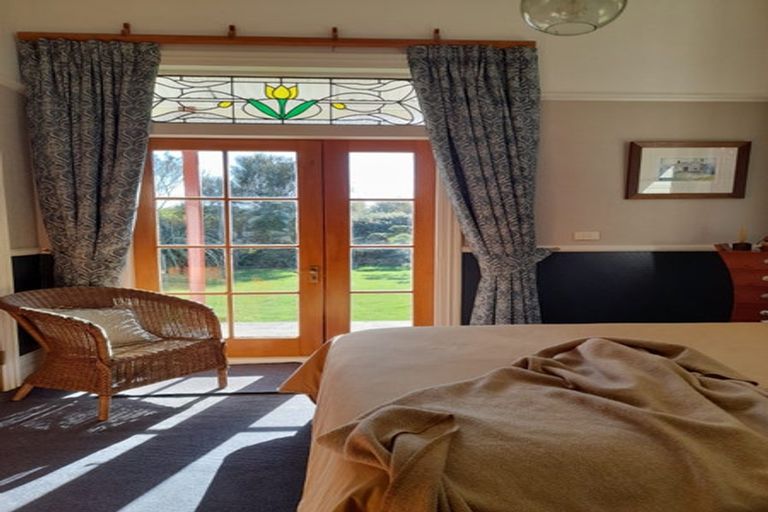 Photo of property in 25 Muhunoa West Road, Ohau, Levin, 5570