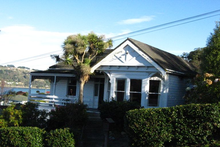 Photo of property in 1 Seddon Street, Ravensbourne, Dunedin, 9022