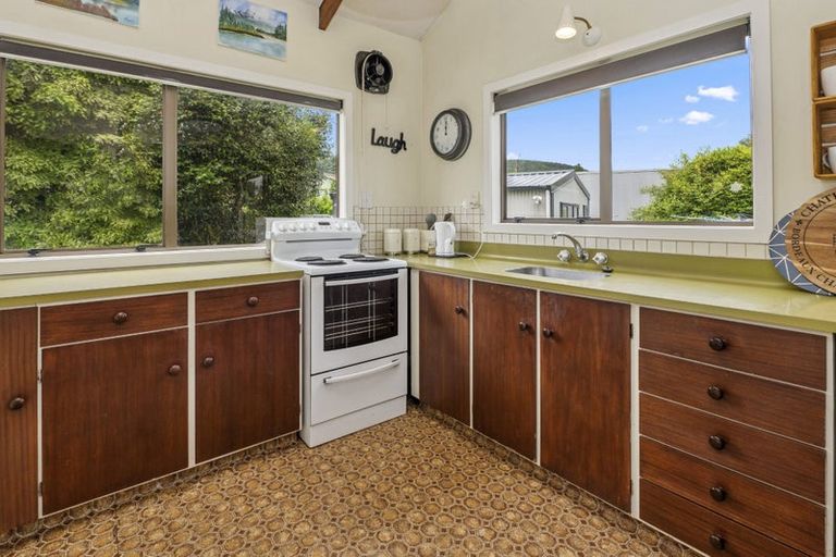 Photo of property in 19 Irwin Place, Kinloch, Taupo, 3377