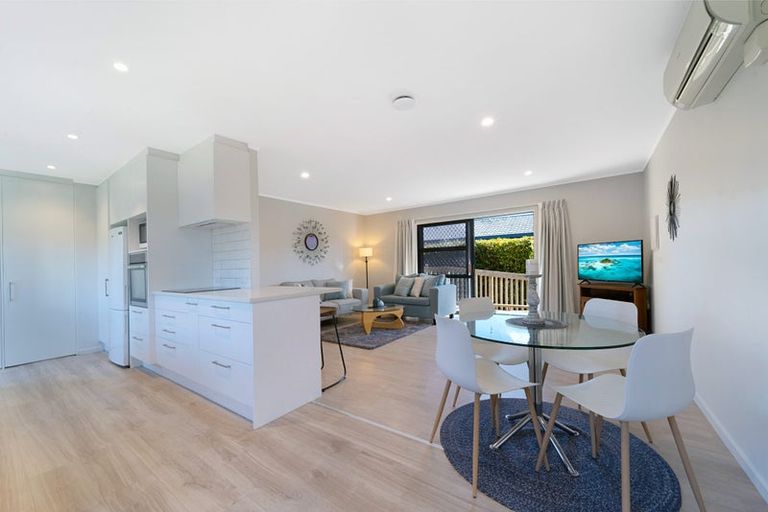 Photo of property in 3/28 Lakeside Drive, Orewa, 0931
