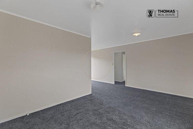 Photo of property in 2/24 Horlicks Place, Randwick Park, Auckland, 2105
