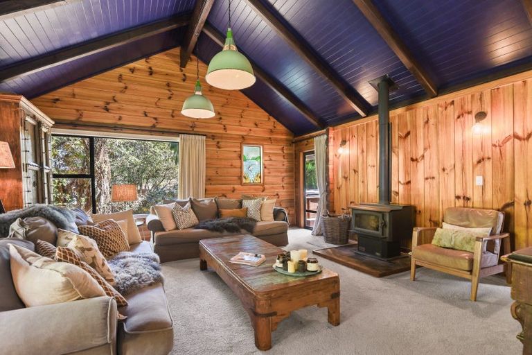 Photo of property in 16 Tombleson Road, Lake Rotoma, Rotorua, 3074