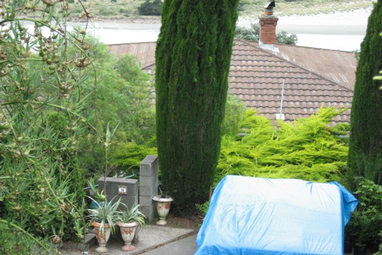 Photo of property in 36 Tuawera Terrace, Clifton, Christchurch, 8081