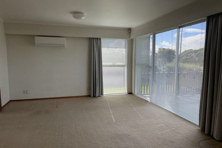 Photo of property in 336 Royal Road, Massey, Auckland, 0614