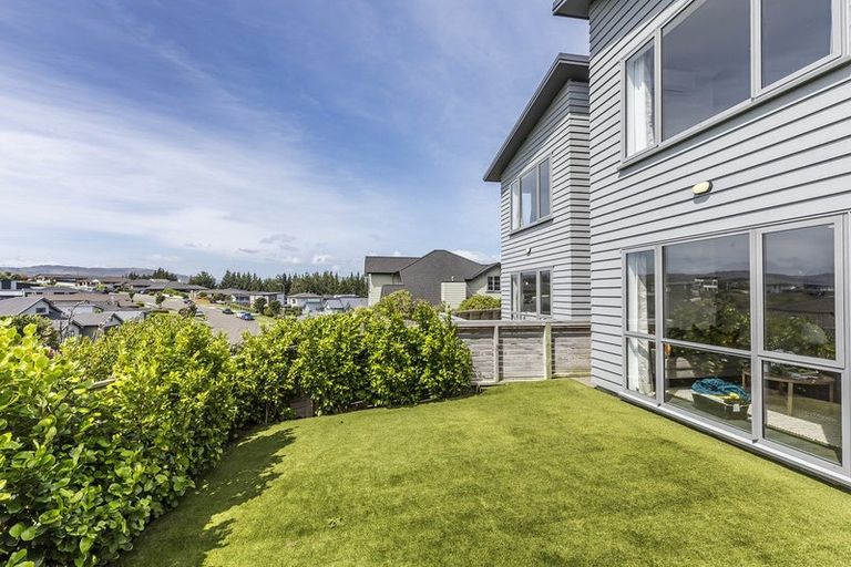 Photo of property in 84 Endeavour Drive, Whitby, Porirua, 5024
