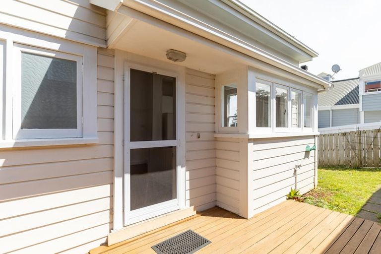 Photo of property in 63 Palmerston Road, Birkenhead, Auckland, 0626