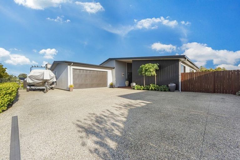 Photo of property in 17 Wakanini Place, Mapua, 7005