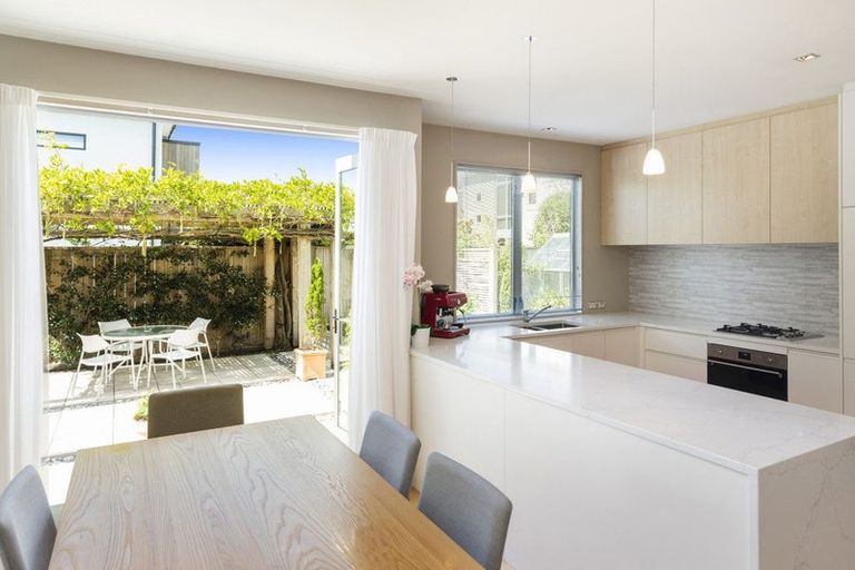 Photo of property in 59 Murray Place, St Albans, Christchurch, 8014