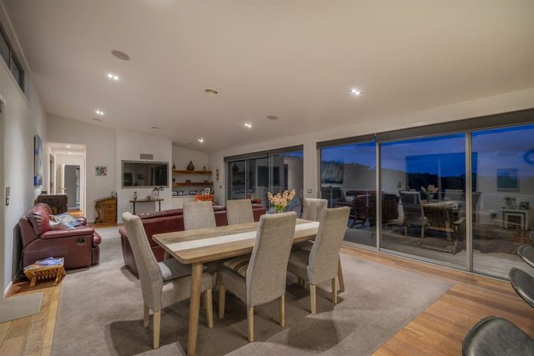 Photo of property in 4 Tironui Place, Whitianga, 3510