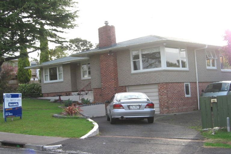 Photo of property in 28 Tiroroa Avenue, Te Atatu South, Auckland, 0610