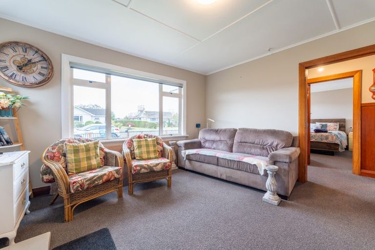 Photo of property in 9 Moorhouse Street, Waimate, 7924