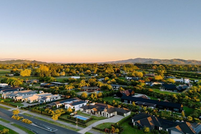 Photo of property in 13 Alan Livingston Drive, Cambridge, 3434