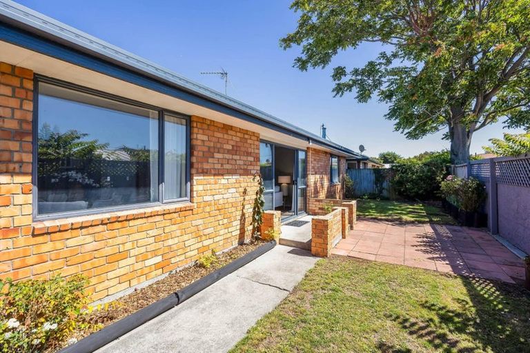 Photo of property in 2/381 Linwood Avenue, Bromley, Christchurch, 8062