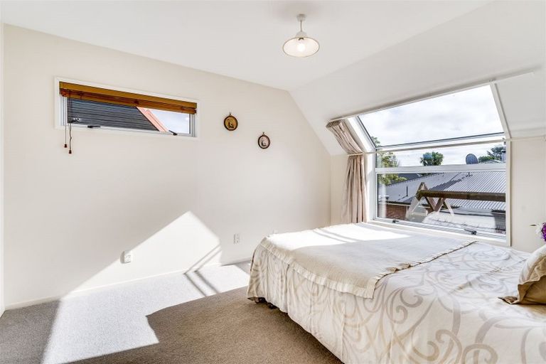 Photo of property in 1/143 Memorial Avenue, Burnside, Christchurch, 8053
