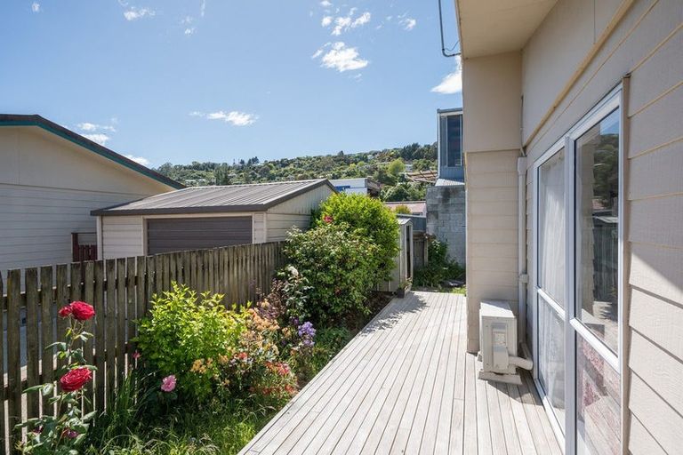 Photo of property in 1/18 Parkers Road, Tahunanui, Nelson, 7011