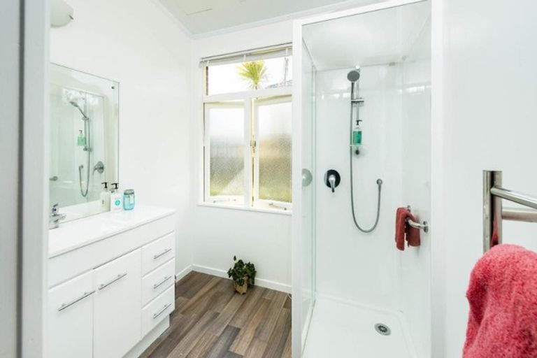 Photo of property in 78 Aberdeen Road, Campbells Bay, Auckland, 0620