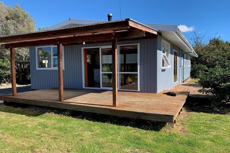 Photo of property in 5 Feary Crescent, Takaka, 7110