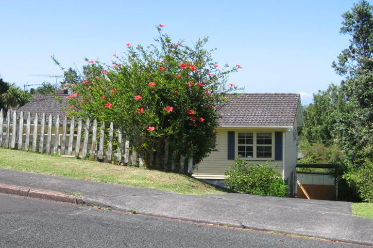 Photo of property in 10 Dunraven Place, Torbay, Auckland, 0630